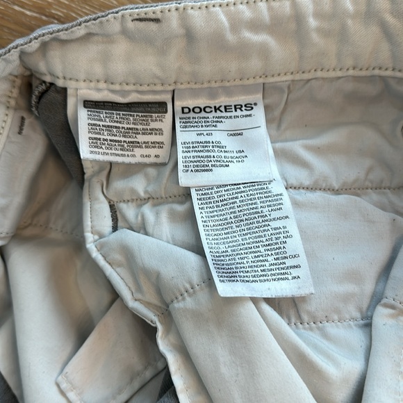 Dockers Men’s Short - Picture 9 of 11